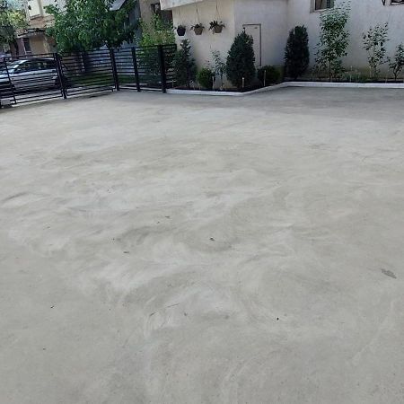 Harmony House Hotel Targu Jiu Exterior photo
