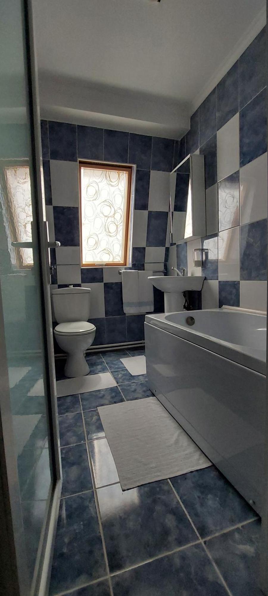 Harmony House Hotel Targu Jiu Exterior photo